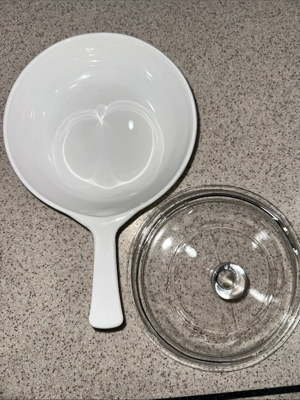 Vintage CorningWare Blue Cornflower skillet (model P-83-B) with glass Lid